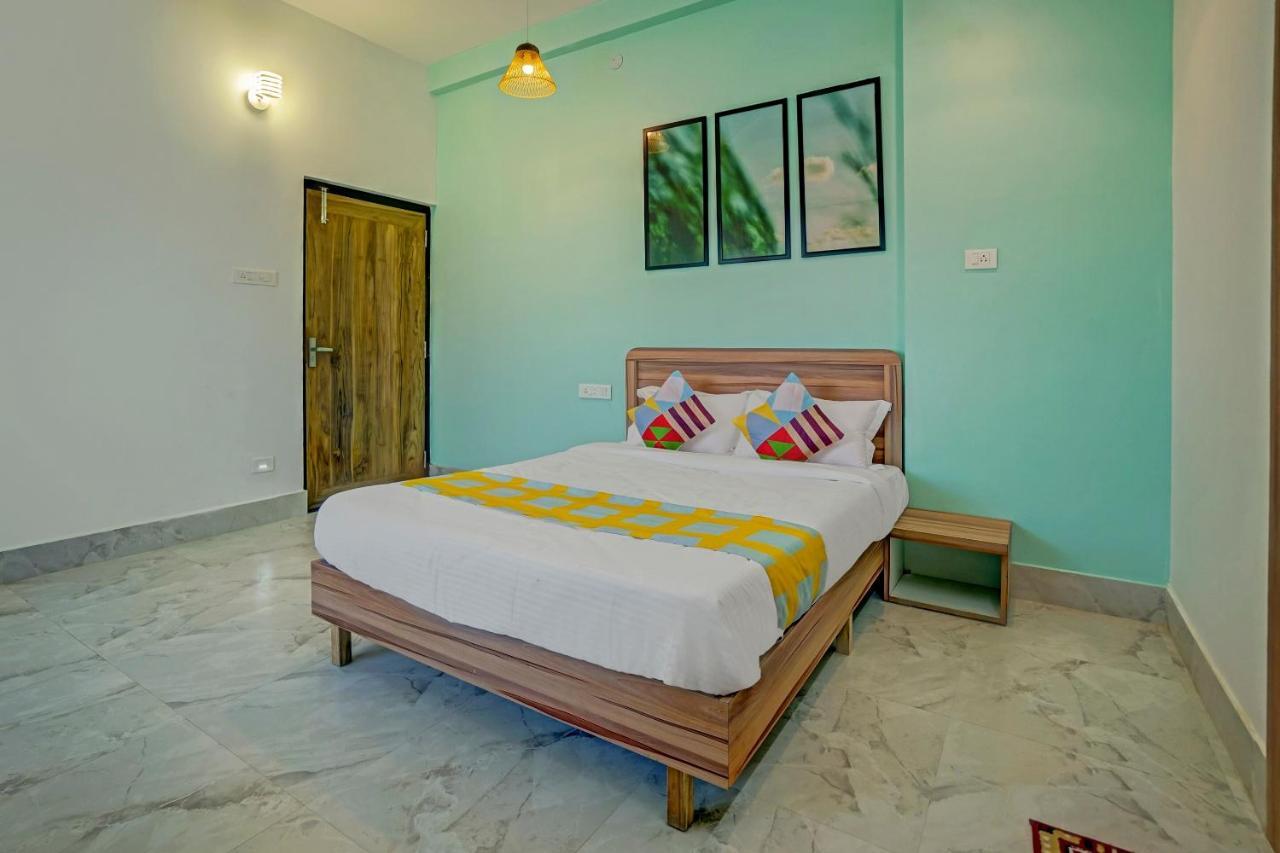 Oyo 79233 Hotel Hive Stays Kochi ภายนอก รูปภาพ