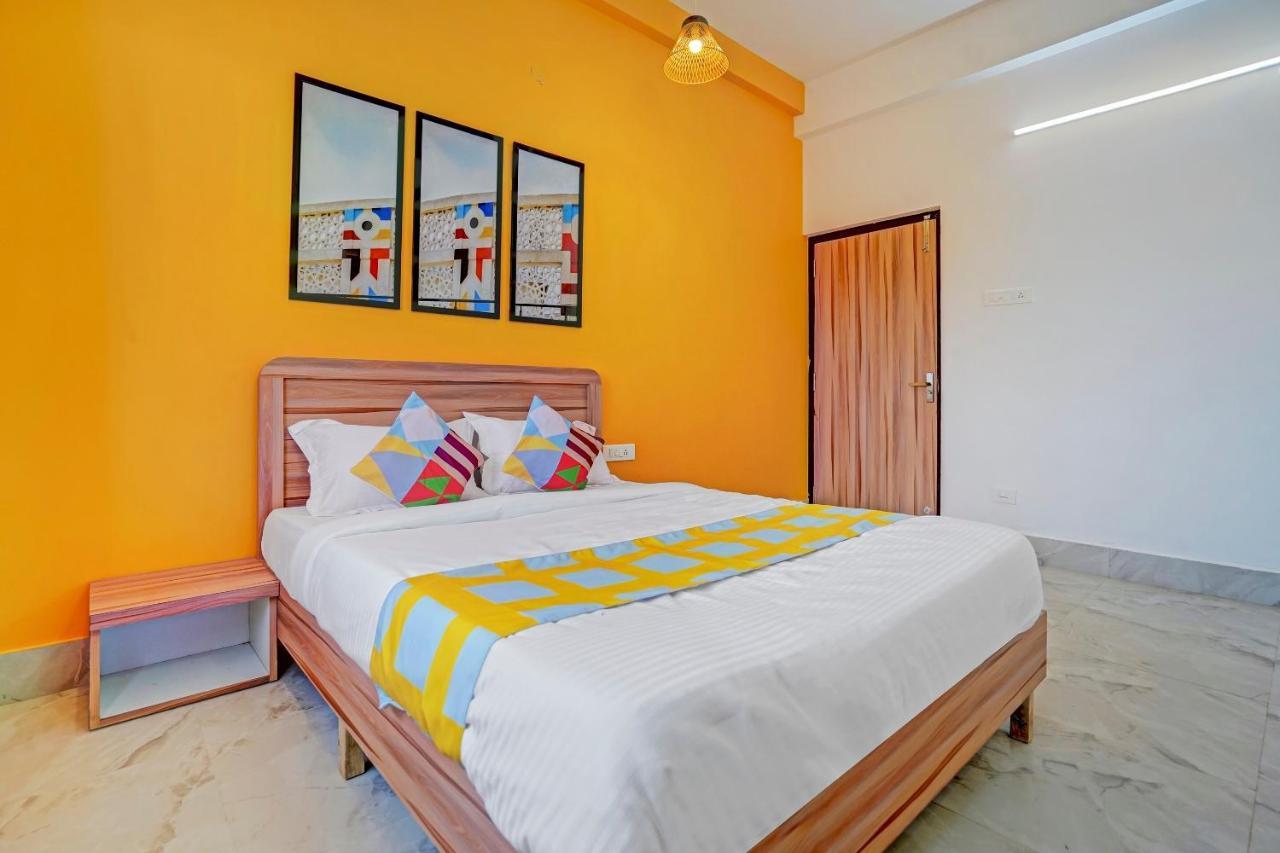 Oyo 79233 Hotel Hive Stays Kochi ภายนอก รูปภาพ